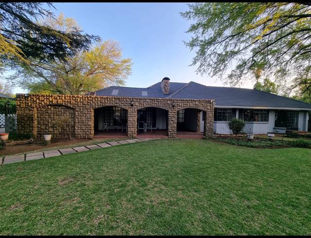 4 BEDROOM HOUSE FOR SALE IN THREE RIVERS PROPER